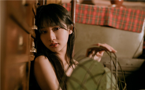 100rgb色域 72ntsc色域