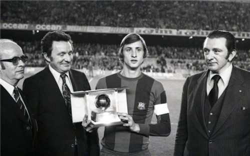 增能克圣领衔登陆《实况足球》荷兰飞人主宰绿茵