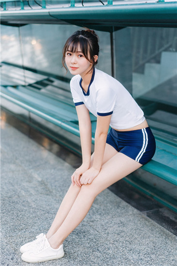糖心vlog白挑少女牛仔裤