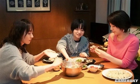 新垣结衣新片《他国日记》剧照 gakki夏帆包饺砸