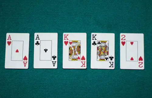 十三张的规则是什么？全面解析十三张的玩法与策略