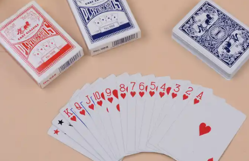 上海干瞪眼扑克牌的玩法规则：深入了解这款经典游戏的精髓