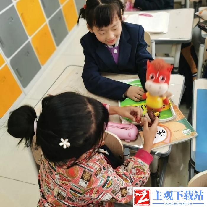 “课堂小玩意的酷炫指南-笑翻天！”
